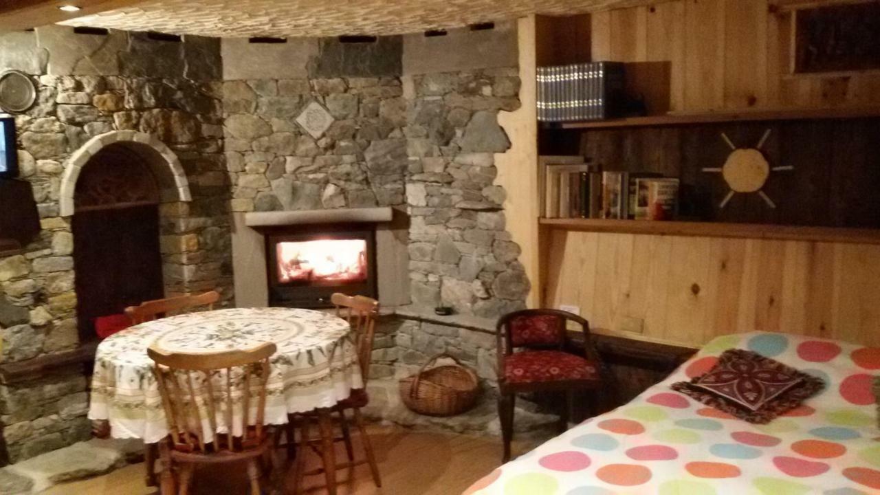 Taverna Semon Verrayes Eksteriør bilde